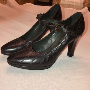 Women’s Couture Donald J Plainer Heels